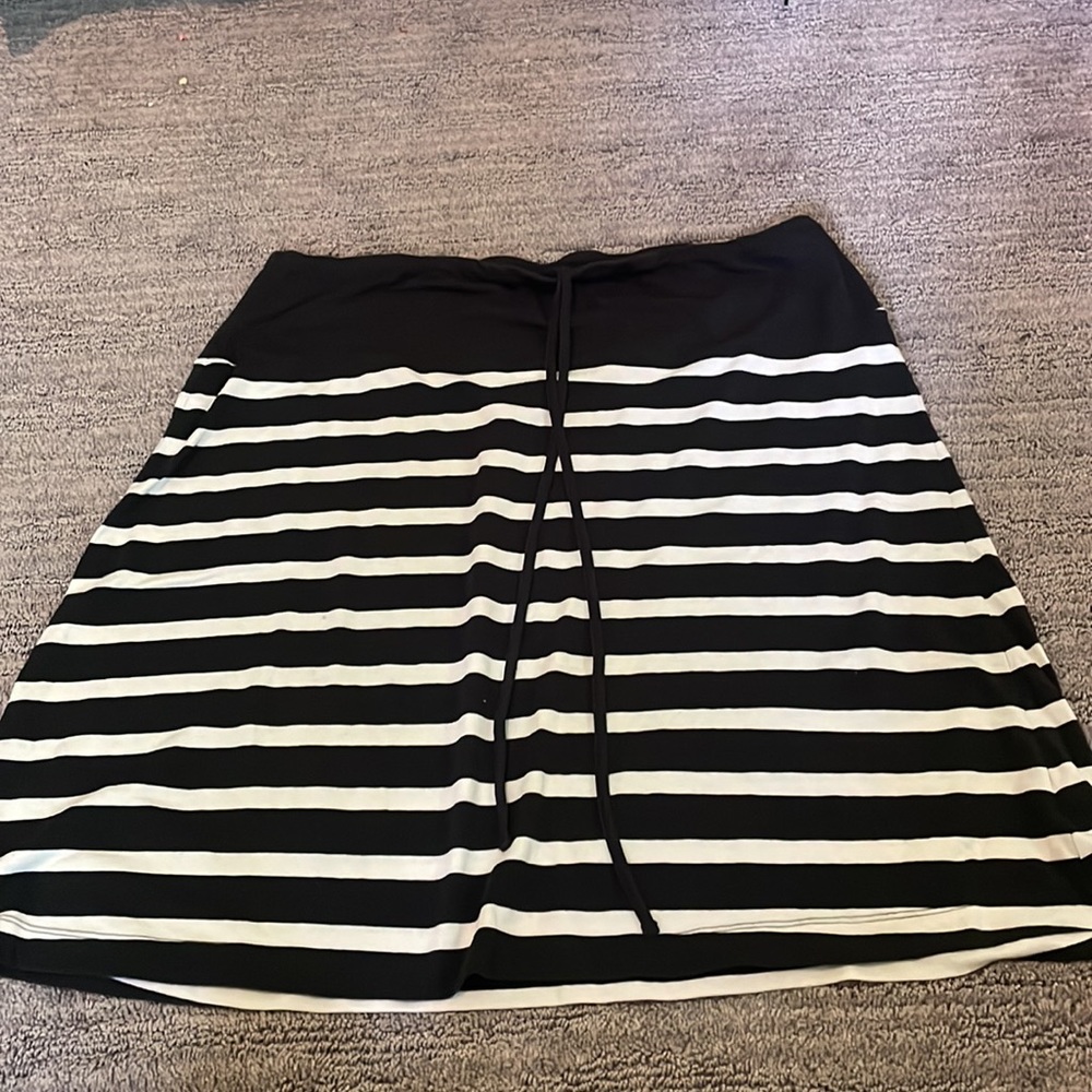 LOLE Black/White striped drawstring skirt/strapless top sz X-Large